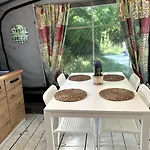 I Przyczepy Cam Spot Кемпинг *