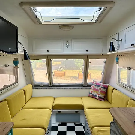 캠프장 I Przyczepy Sunday Camp *